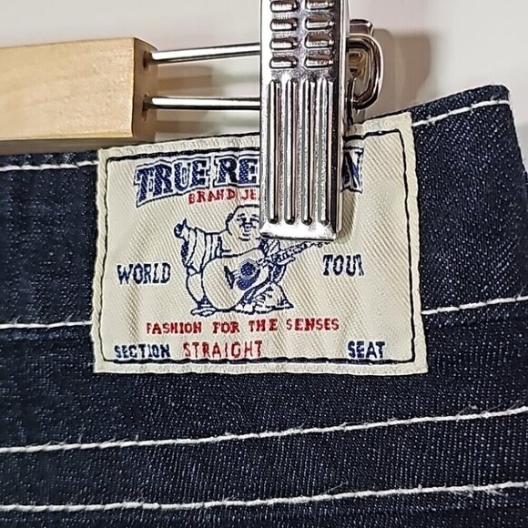 TRUE Religion 27x31 dark wash straight leg jeans - Picture 5 of 8